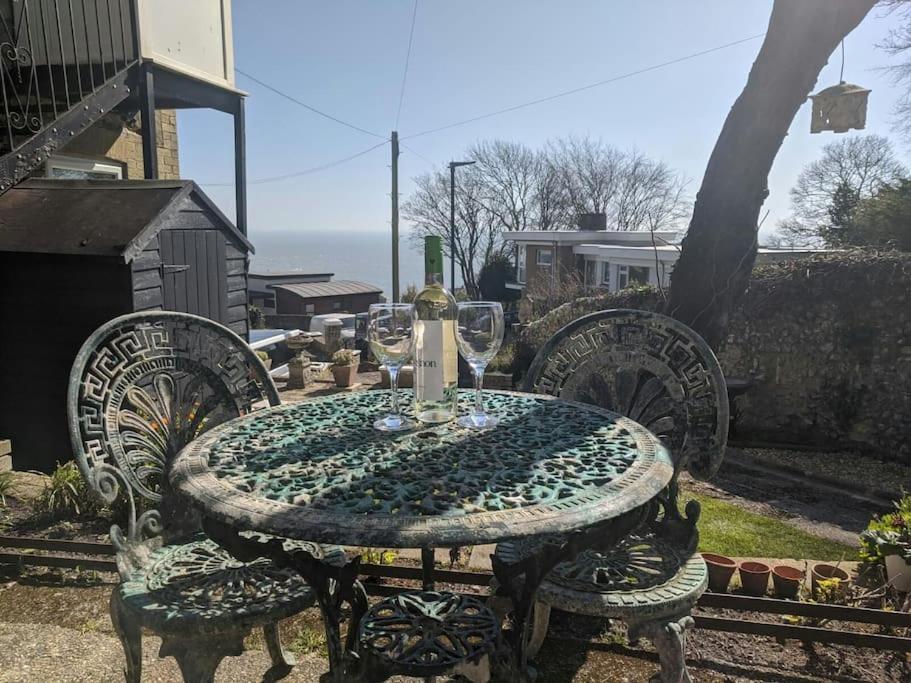 Victoria Boutique Lodge 'Stan Sea View&Garden Apartment Ventnor Extérieur photo